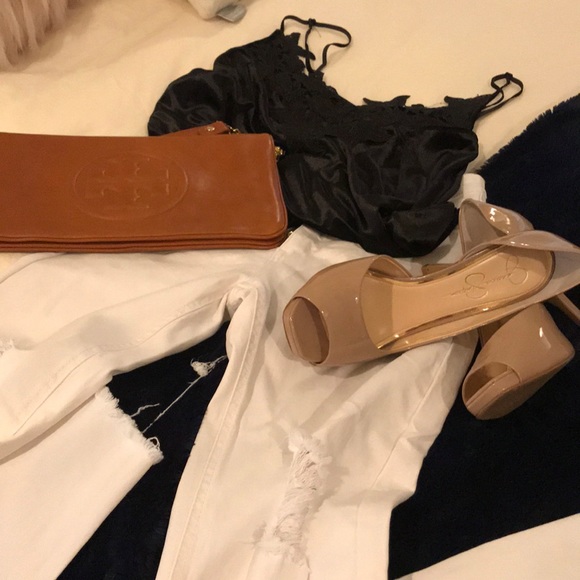 Tory Burch clutch - Picture 4 of 5